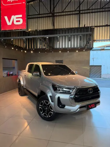 Toyota Hilux CD SRX Plus 4X4 2.8 TDI Die. Aut. 2026