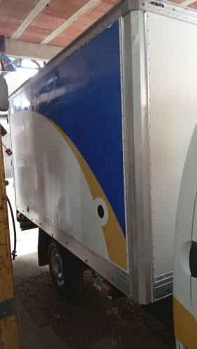 Baú de HR ou bongo
