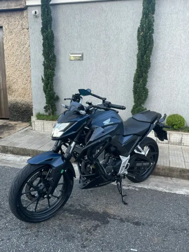 CB 300 F Abs 25/25