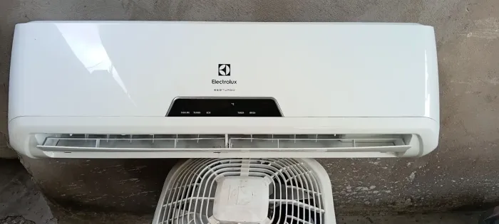 Ar condicionado de 9mil Btus 700 $$