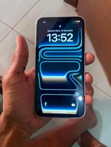 IPhone xr na carcaça do 17 pro