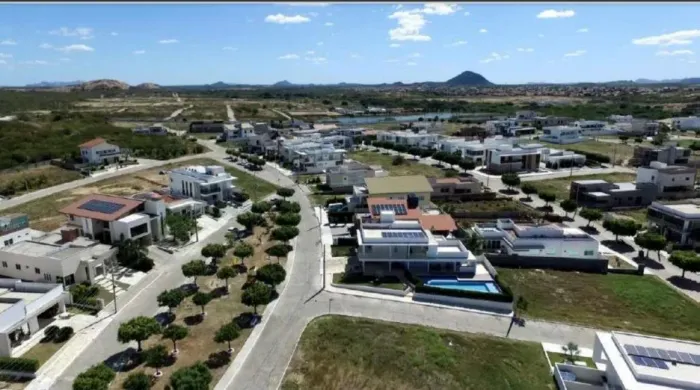 Terreno à venda, 818 m² por R$ 265.640 - Jardim Guanabara - Patos/PB