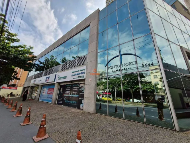 Sala Comercial em Andar Alto no Point Norte Del Castilho Vista para a Cidade e Excelente