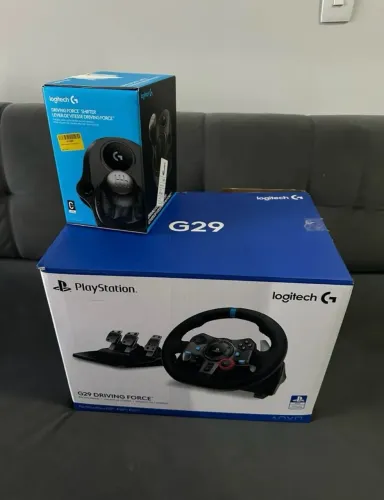 Volante Logitech G29 com câmbio