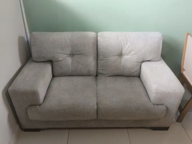 Sofá 2 lugares confortável - R$ 850 
