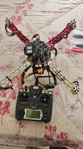Drone F450 APM com RC Turnigy 9x + acessórios