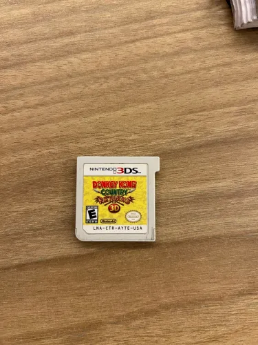 Jogo 3DS: Donkey Kong Country Returns 3D