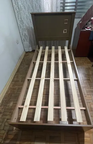 Cama de solteiro