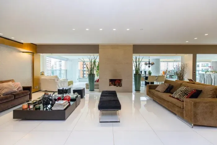 Apartamento, Moema, Alto padrão, 335m2, varanda Gourmet. 4 suítes, 4 vagas.