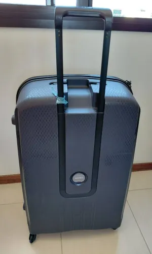 Mala grande 23Kg Delsey muito nova!