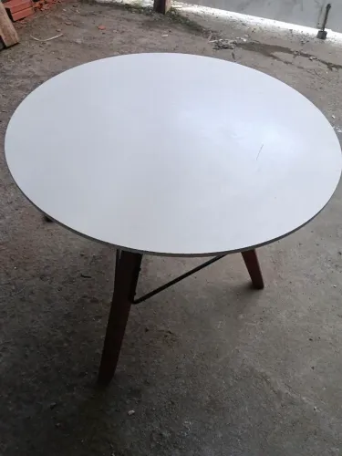 MESA REDONDA - 0,60CM DE DIÂMETRO