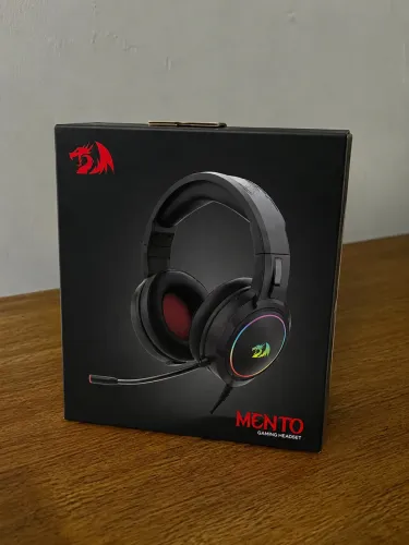 Headset Gamer -REDRAGON MENTO RGB