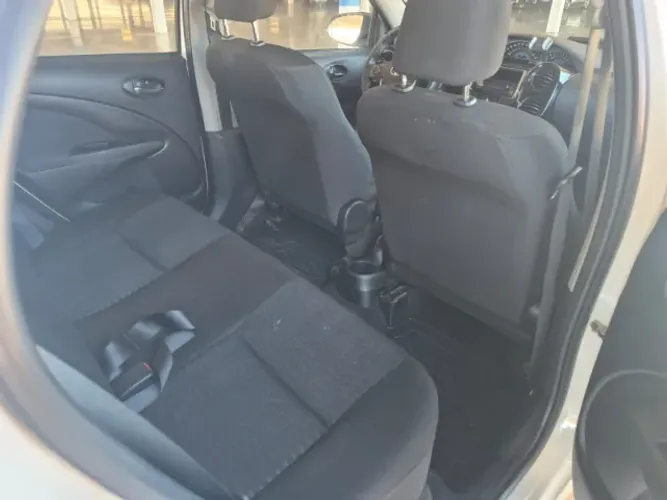 Toyota Etios X 1.3 Flex 16V 5P Mec. 2016
