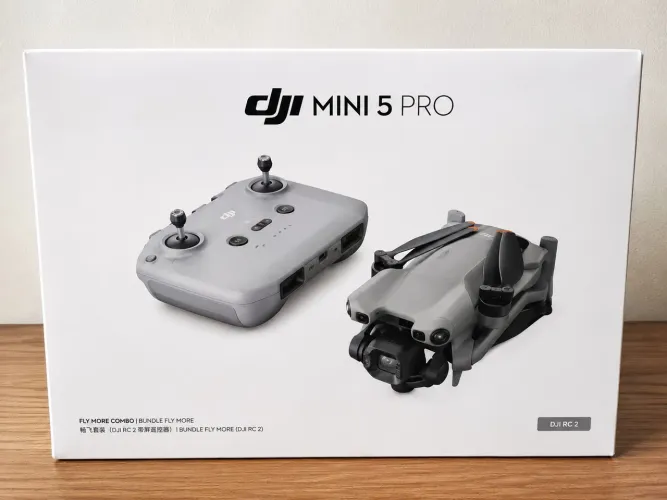 Drone DJI Mini 5 Pro Fly More Combo (com tela) Novo Lacrado Garantia Loja Física