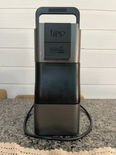 Cafeteira Tres Corações Pop Plus S27 automática prata para cápsulas monodose