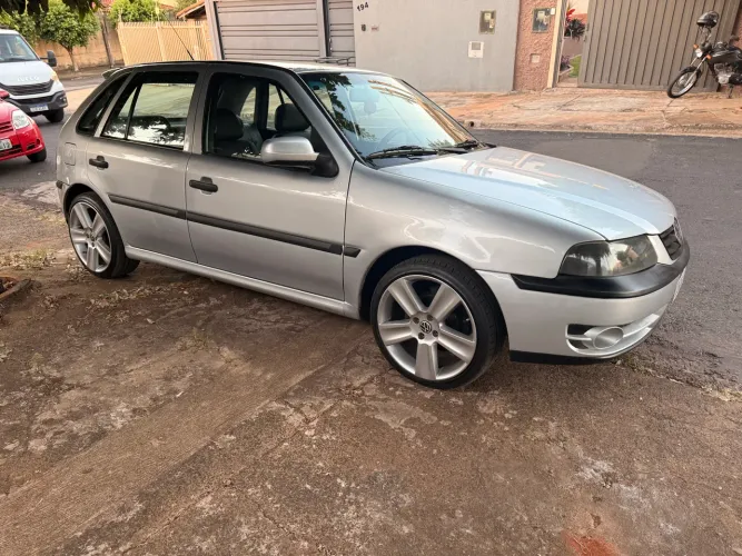Volkswagen Gol Geração III Power 1.6 MI Total Flex Mec. 4P 2003