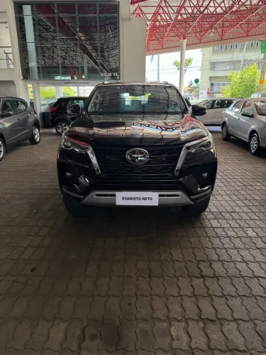 Toyota Hilux SW4 SRX 4X4 2.8 TDI 16V Dies. Aut. 2022
