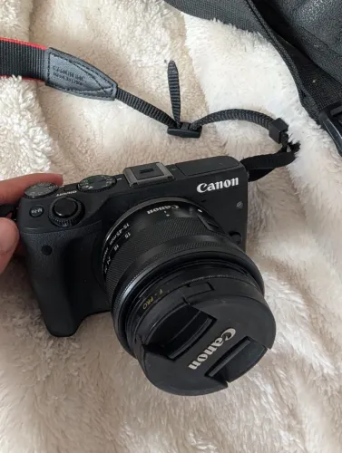 Canon Eos M3