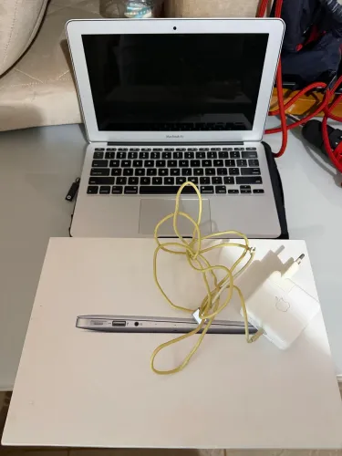 MacBook Air Core i5 2015 mais novo de Bsb