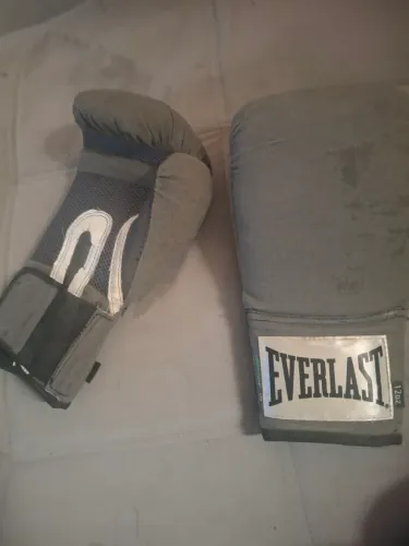 Luvas boxe esportivo everlast 