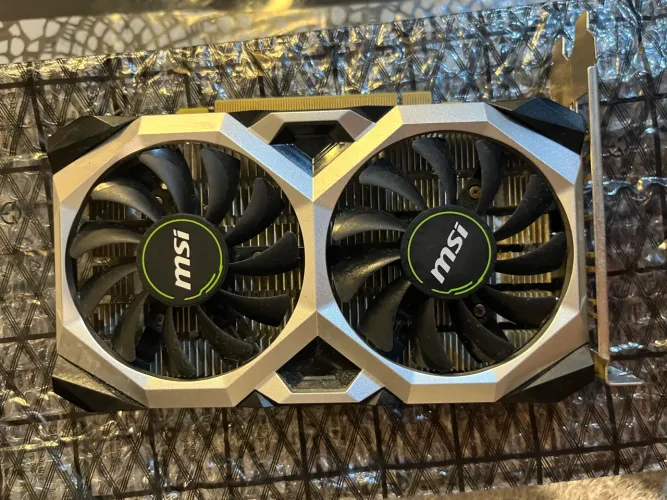 Placa de vídeo GTX 1650 4GB