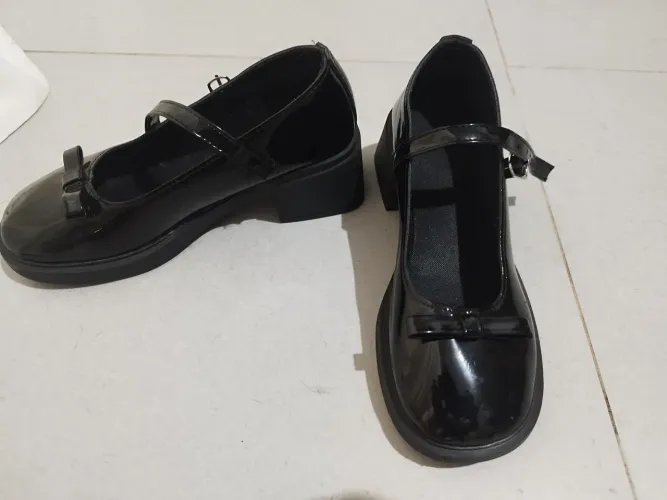 Sapato Mary Jane 34/35 usado uma única vez