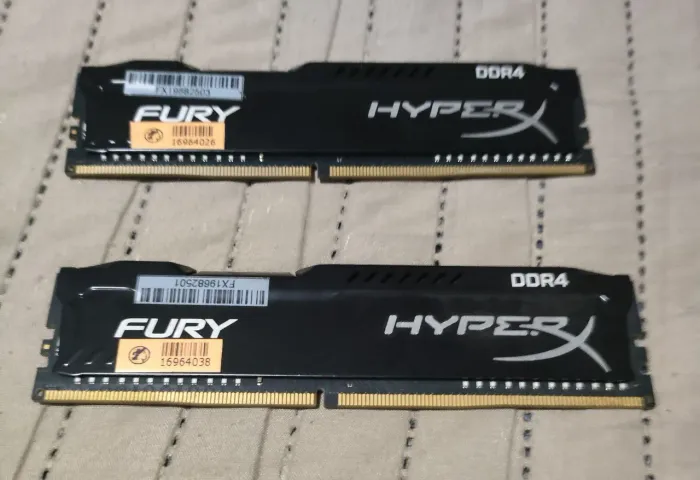 Memória DDR4 Hyper x Fury 2 de 4 GB