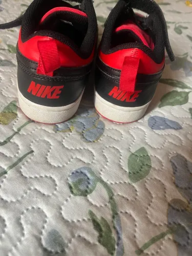 Vendo tênis Nike original número 33/34