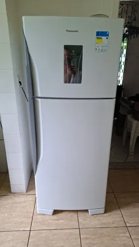 Geladeira semi nova