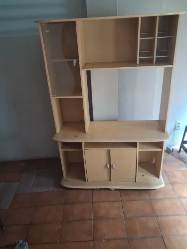 Vendo estante em bom estado, apenas 190,00
