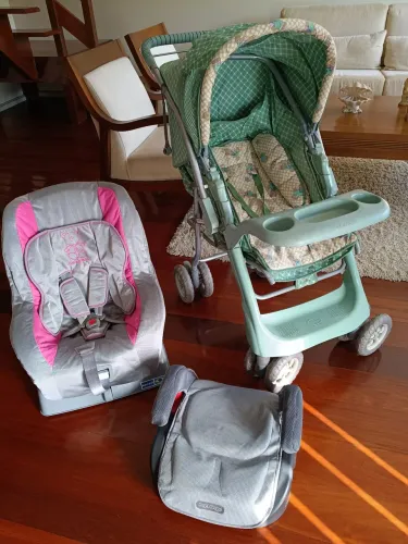 Kit bebê: carrinho, cadeirão carro e assento elevação carro 