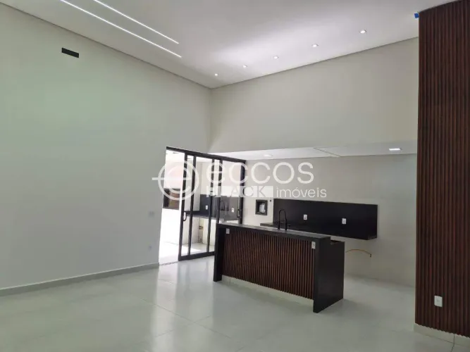 Casa em condomínio à venda, 2 quartos, 1 suíte, 2 vagas, Wanel Ville - Sorocaba/SP