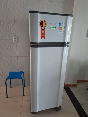 Geladeira/Refrigerador Esmaltec Duplex Branco 276L RCD34 PRO
