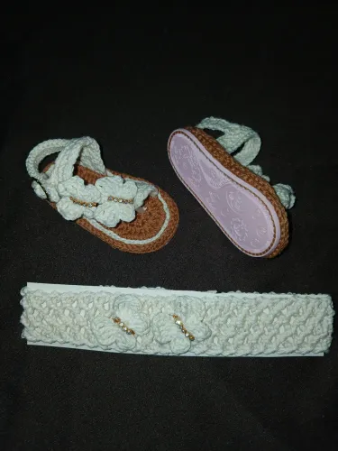 Sapatinhos de crochê