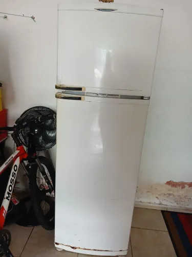 Geladeira pra vender rápido!