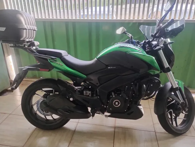 Dominar 400