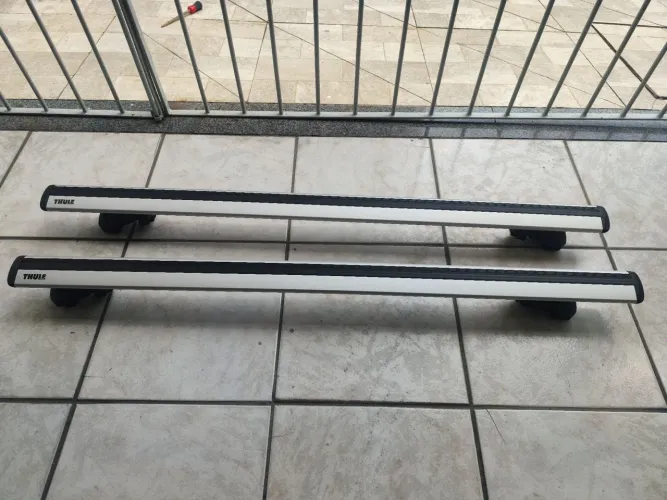 Rack de teto Thule WingBar Evo com 135cm ( 1 metro e 35cm). Usado uma vez.