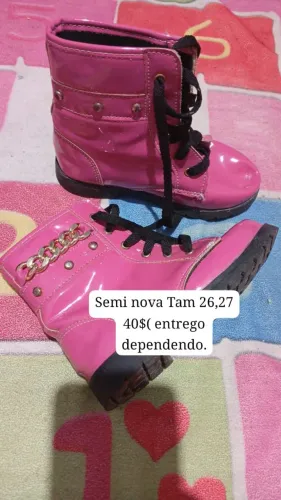 Botinhas infantil Tam 26,27 semi novas ( entrego.