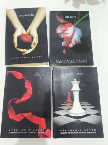 Saga crepúsculo completa - 4 livros 