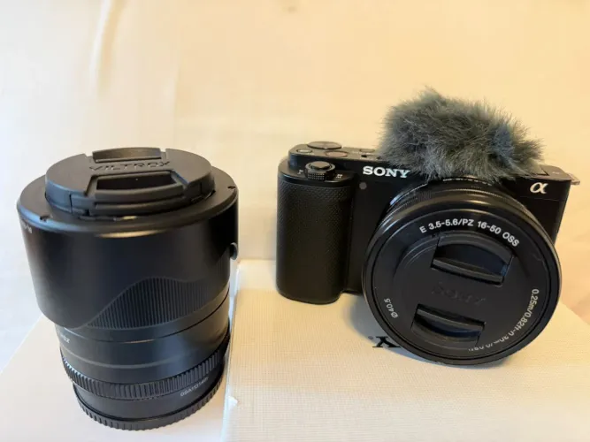 Câmera Sony ZV-E10 + 2 Lentes