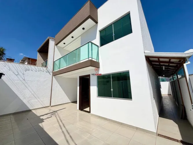 Casa com 03 quartos e espaço gourmet à venda no Masterville, Sarzedo