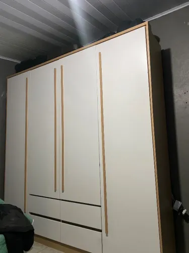 Guarda roupa 4 portas Casal 4 gavetas