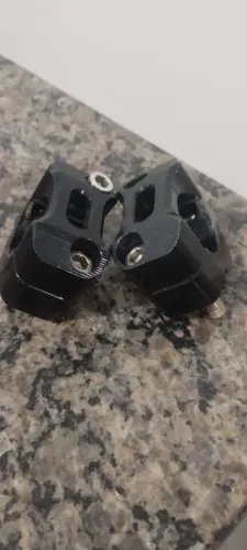 Adaptador de guidão universal