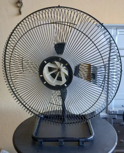Ventilador de mesa 170W 127V Venti-delta - Usado - Ver Descrição Completa 