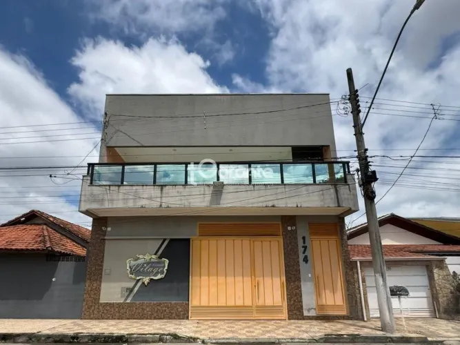 Casa à venda , 3 dormitórios com suíte + salão de festas com renda, Vila Geny- Lorena