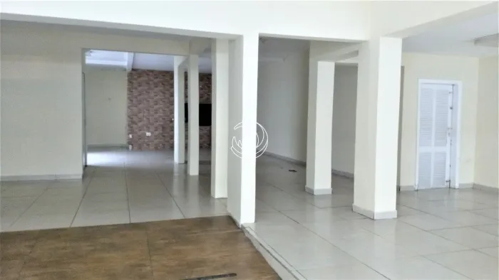 Loja de 390m² no bairro Centro
