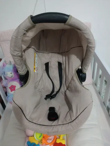 Bebê Conforto e Ninho redutor