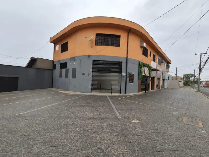 Aluga Salão Térreo de Esquina, com mezanino, Jardim Campos Eliseos, Campinas.