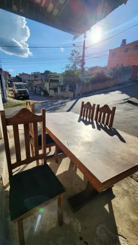 Mesa de SUCUPIRA + 4 Cadeiras Maciça