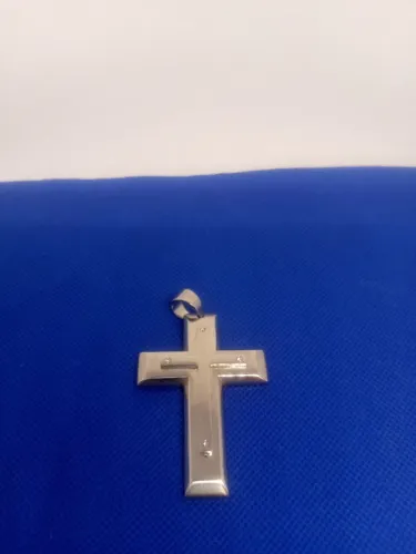 Pingente crucifixo masculino em aço inox com aproximadamente 6cm X 4cm